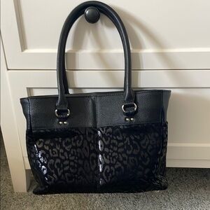 Gun Tote’n Mamas Traditional Open Top Tote Concealed Carry Purse- Black Leopard